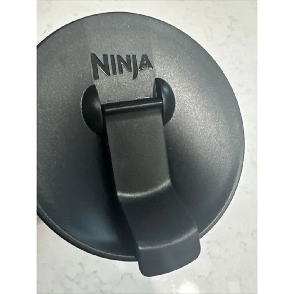 Nutri Ninja Blender Replacement cup -‎ 18oz Cup With Sip And Seal Lid